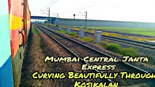 preview picture of video 'Mumbai Central Janta Express Curving Before Enter Kosikala Railway Station'