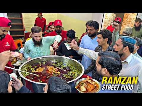 AMAZING PAKISTANI FAMOUS STREET FOOD COMPILATION 😍 PEOPLE LOVE IT - DAILY STREET FOOD TOUR
