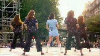 Alizee j ai pas vingt ans Tour de France Vestido Celeste