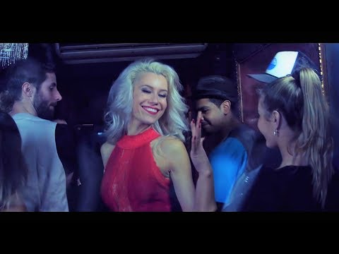 Marina Caró feat. Sak Luke - Bailando Con Fuego (Video Oficial)