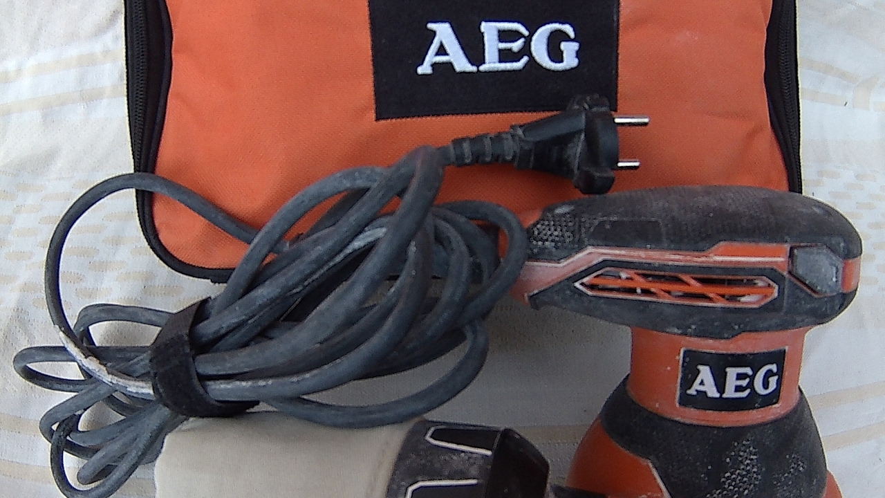 Шлифмашина орбитальная AEG EХ 125 ES  300Вт 7000-15000об/мин диам.125мм