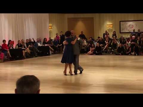  Alicia Pons  and  Daniel Arias  are  dancing  to  the  milonga  "  Milonga, Vieja Milonga  "  by  Juan D'Arienzo  in  2018