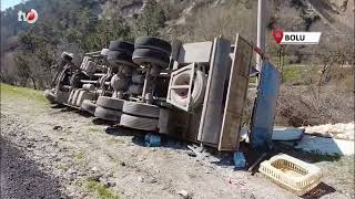 Devrilen Kamyondan Sürücü Kurtuldu, Onlarca Tavuk Telef Oldu