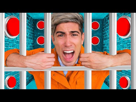 100 BOTONES MISTERIOSOS SOLO 1 PARA ESCAPAR DE LA CARCEL !!