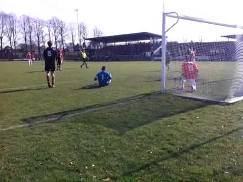 Longa '30 A1 (za) vs. HHC A1 (za) 13-4-2013 16:58