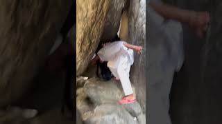 Download lagu Entering cave Hira, Jabal Noor.Mecca Saudi Arabia🇸🇦 mp3