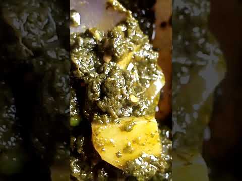 Spinach 🥬 & potatoes 🍠 #short #spinach #potatoes #pakistanifood