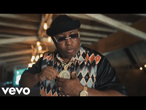 E-40 ft. Snoop Dogg & Too $hort - Havin' It Our Way (Official Video)
