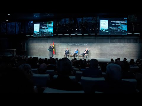 Alberto Núñez Feijóo clausura la presentación del libro “España, terra incognita”