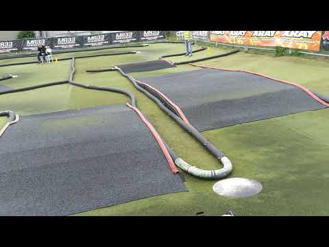 EOS8 R5 Arena33 4wd A main leg 3