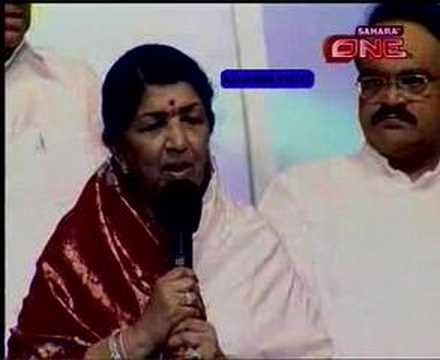 lata mangeshkar felicitated on 75th birthday by sahara https://youtu.be/DE2mdS9odSA