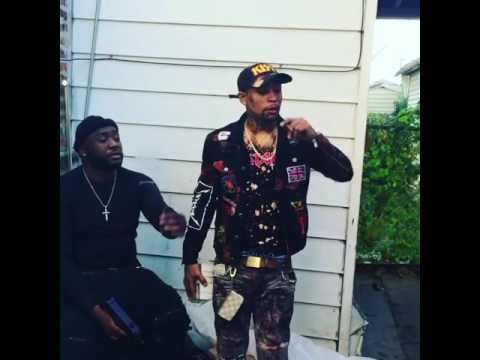 Avenue elz at cheeks money video shoot