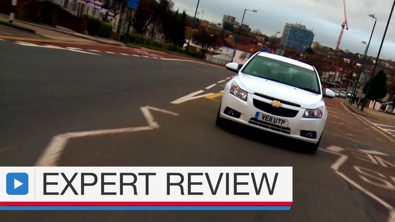 Chevrolet Cruze hatchback expert car review