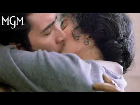 MOONSTRUCK (1987) | Official Trailer | MGM