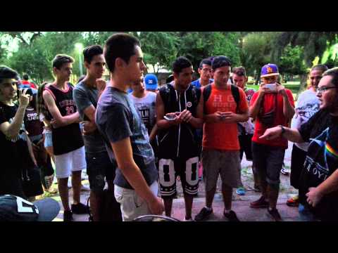 Kuelas vs Kowen [Batalla de gallos]