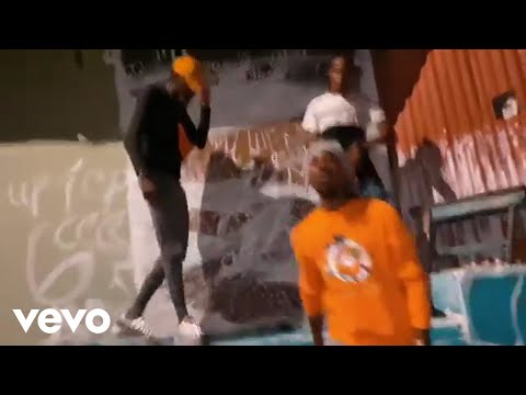 246 BB: M.O.G. - Hot Topic