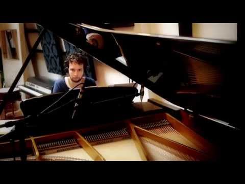 download lagu mp3 mp4 Joost Van De Broek, download lagu Joost Van De Broek gratis, unduh video klip Joost Van De Broek