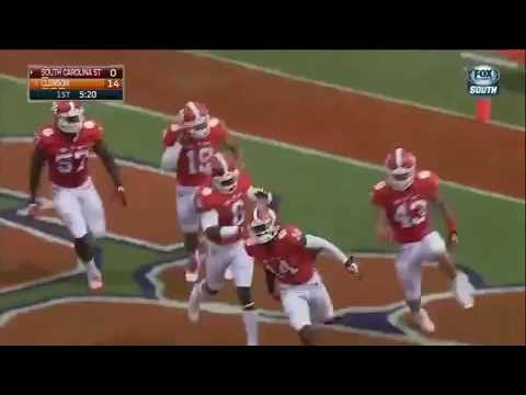 South Carolina State player flip the return kick give Clemson a TD 09/17/16