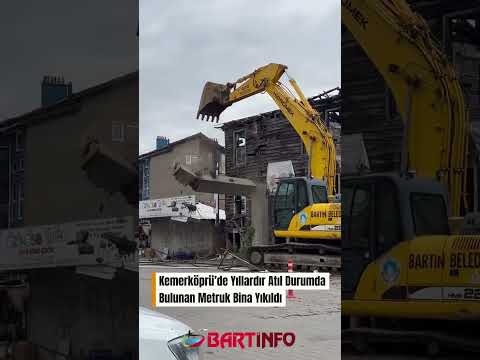 Bartın'da tarihi metruk bina yıkıldı