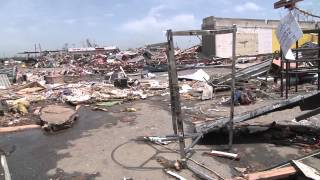 preview picture of video 'Tornado Flattens Mayflower, Arkansas'