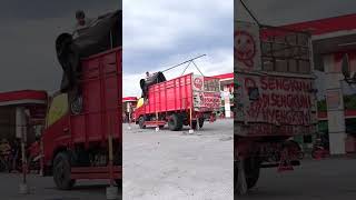 Download lagu sam renaldi saat memasang terpal#trukmbois #storywa mp3