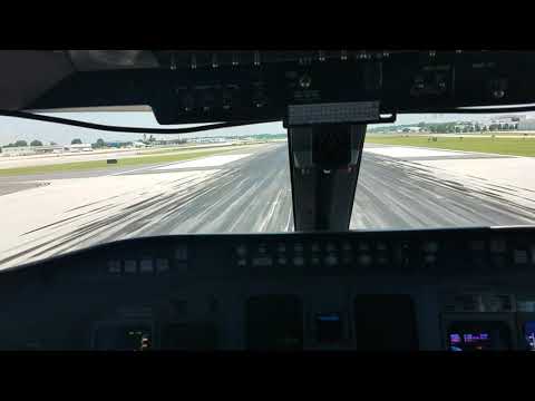 CRJ-900 Next Gen Take off