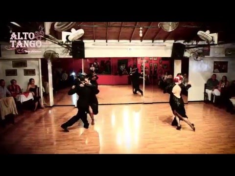 Del piso al aire- edwin espinosa, alexa yepes, andrés uran y estefania arango