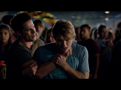 TVD 6x1 - Caroline tells Tyler about the herbs Luke's been giving Elena to see Damon | HD