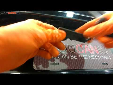 2011–2023 Chrysler 300 License Plate Light Replacement