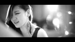 "I, I Love You" (Eng. version) an original by eSNa (에스나, 윤빛나라)