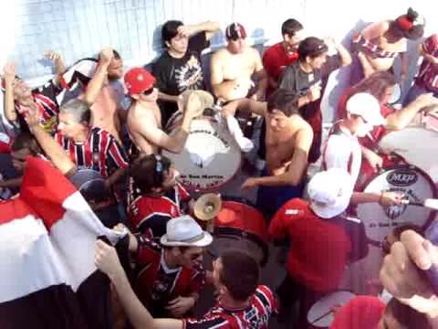 "Newells vs Chacarita - Entra la banda" Barra: La Famosa Banda de San Martin • Club: Chacarita Juniors