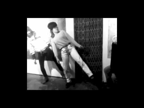 Performance We rooted and forgot - Laura Tack