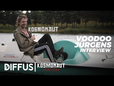 Voodoo Jürgens im Interview: Zwischen Wiener Beisl-Liedern und Moritatengesang | DIFFUS