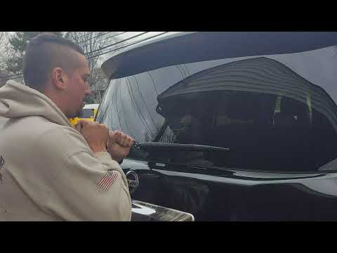 How to replace the rear windshield  wiper 2019 Nissan Armada.
