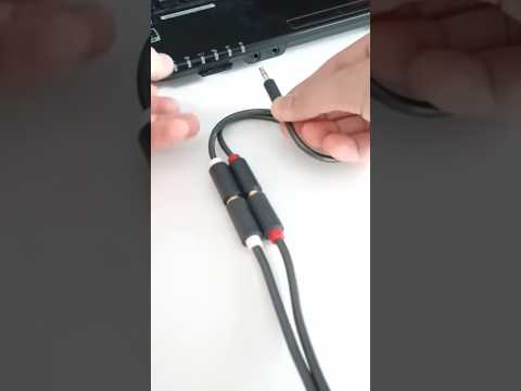 Plug the 3.5mm adapter with the RCA cable attached into the Fujitsu laptop's audio port #shorts