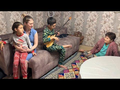 Вечер с Родителями За Дастарханом / Асылхан Играем на Домбре / Жарим Вкуснейший Шашлык / Влог328