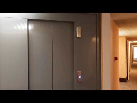2 otis europa 2000 (1 mod) traction elevators @ Novotel, Clermont-Ferrand, France