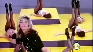 NANCY SINATRA: &quot;These boots are made for walkin&#39; &quot;, 1966