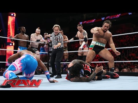 Reigns, Ambrose & The Usos vs. Sheamus, Barrett, Rusev, Del Rio & The New Day: Raw – 30. Nov. 2015