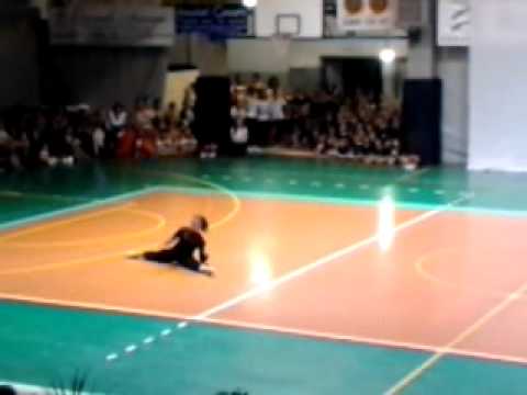 ARIANNA TIRONI - CORPO LIBERO E NASTRO- DANCING