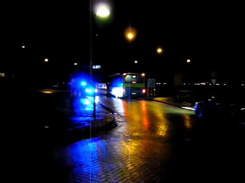 Politie met spoed onderweg naar Snekerstraat