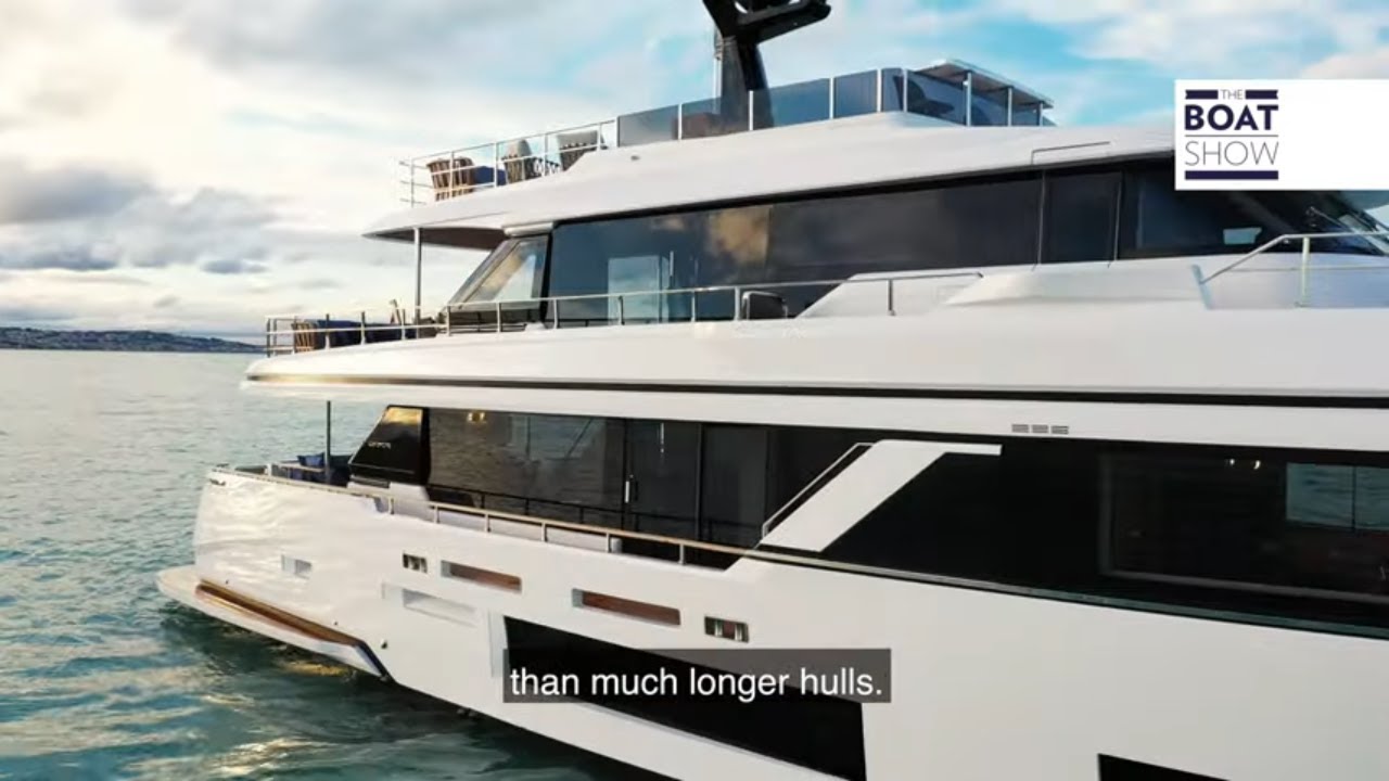 Custom Line new Navetta 30 - Exclusive Yacht Tour and Review