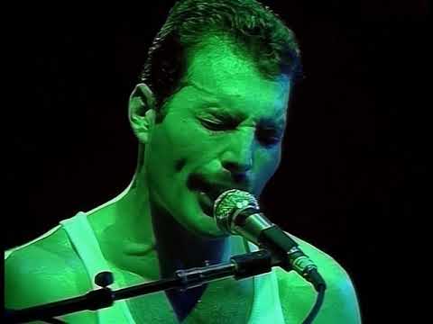 Videoclip de Get Down Make Love (Live At Milton Keynes Bowl / June 1982) — Queen