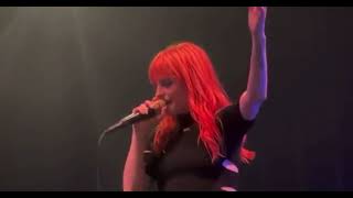 hayley williams  singing gay  in protest of Florida's Don't Say Gay