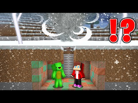 DEADLY BLIZZARD vs JJ and Mikey Ultimate Doomsday Bunker in Minecraft!  - Maizen