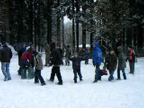 Stamm Condor spielt Solo Attention