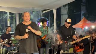 Download lagu ELEMENT ( Cinta tak bersyarat ) live at SWAG TAKE OVER mp3 Download lagu ELEMENT ( Cinta tak bersyarat ) live at SWAG TAKE OVER mp3