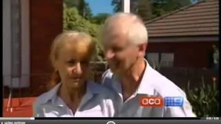 Guy imitates dog attack on the news
