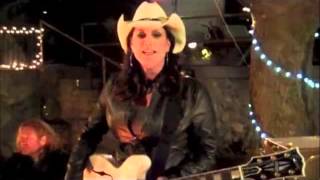 Terri Clark Classic - with Dean Brody I'm Movin' On