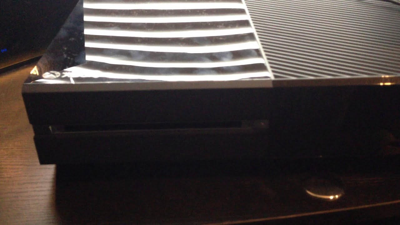 Microsoft Xbox One Broken Disc Drive Day One - YouTube